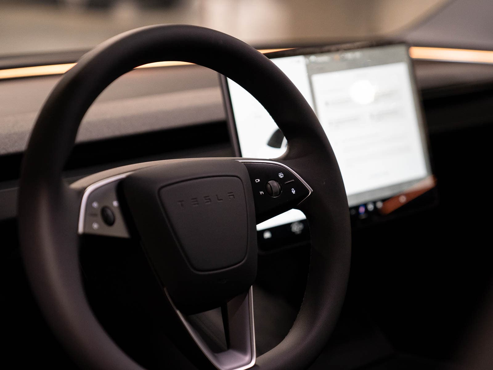 2024 Model 3 Highland Photo 8