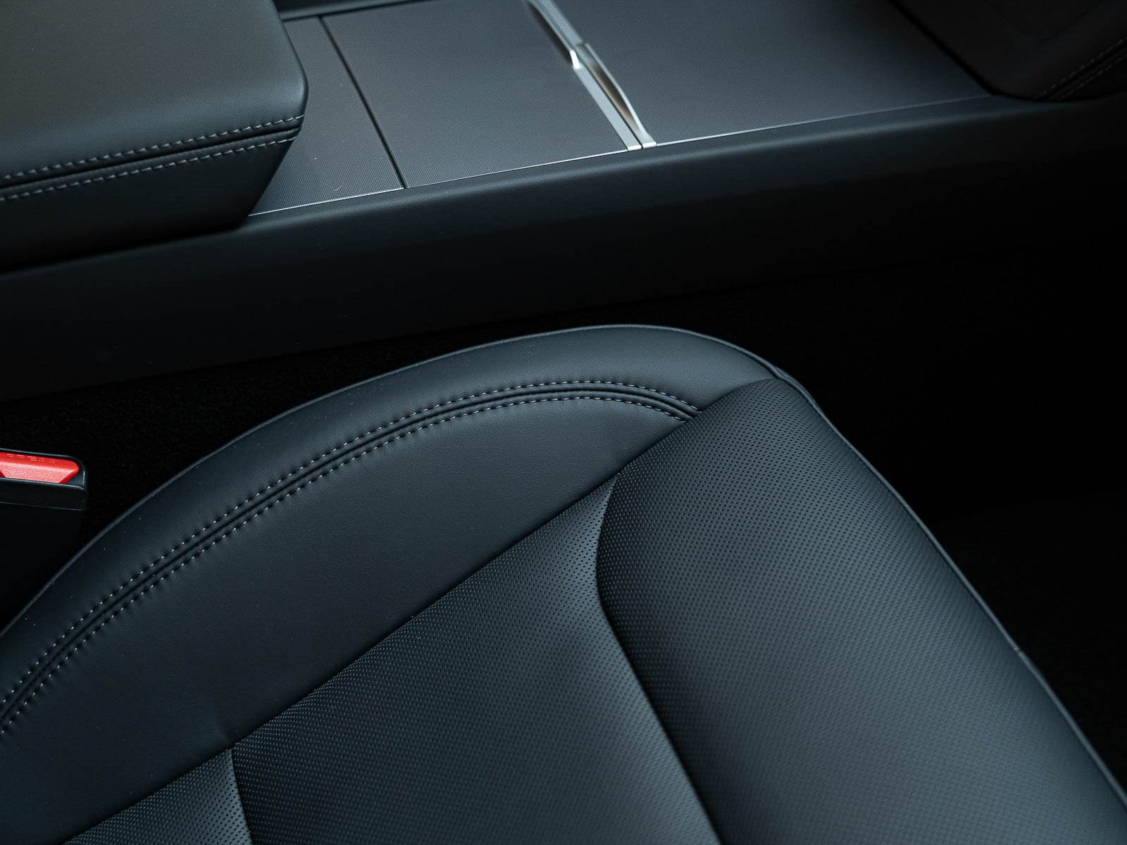 2024 Model 3 Highland Photo 12